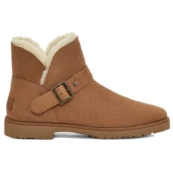 UGG Women's Romely Short Buckle Boot