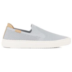UGG Women's Alameda Sammy Slip-On Shoe