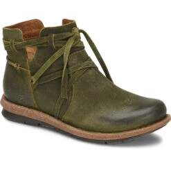 Born Women's Tarkiln Boot