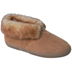 Lamo Women's Apres Ankle High Suede Bootie