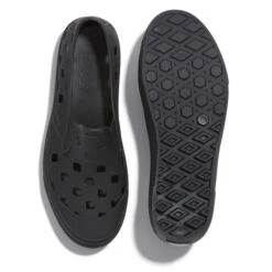 Vans Men's Slip-On TRK Water Shoe -Winter Equip Store VN0A5HF8BLK ALT2