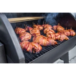 Camp Chef XT Pellet Grill -Winter Equip Store XT Pellet Grill 4